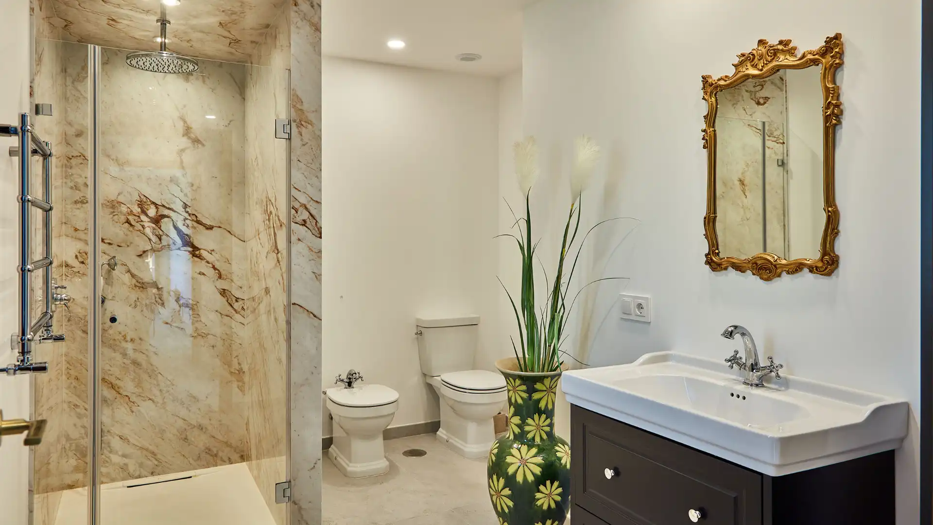 Bathroom of Houses for sale in Sanxenxo  with Heating, Terrace and Oven