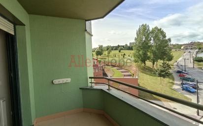 Bedroom of Flat for sale in Oviedo   with Terrace