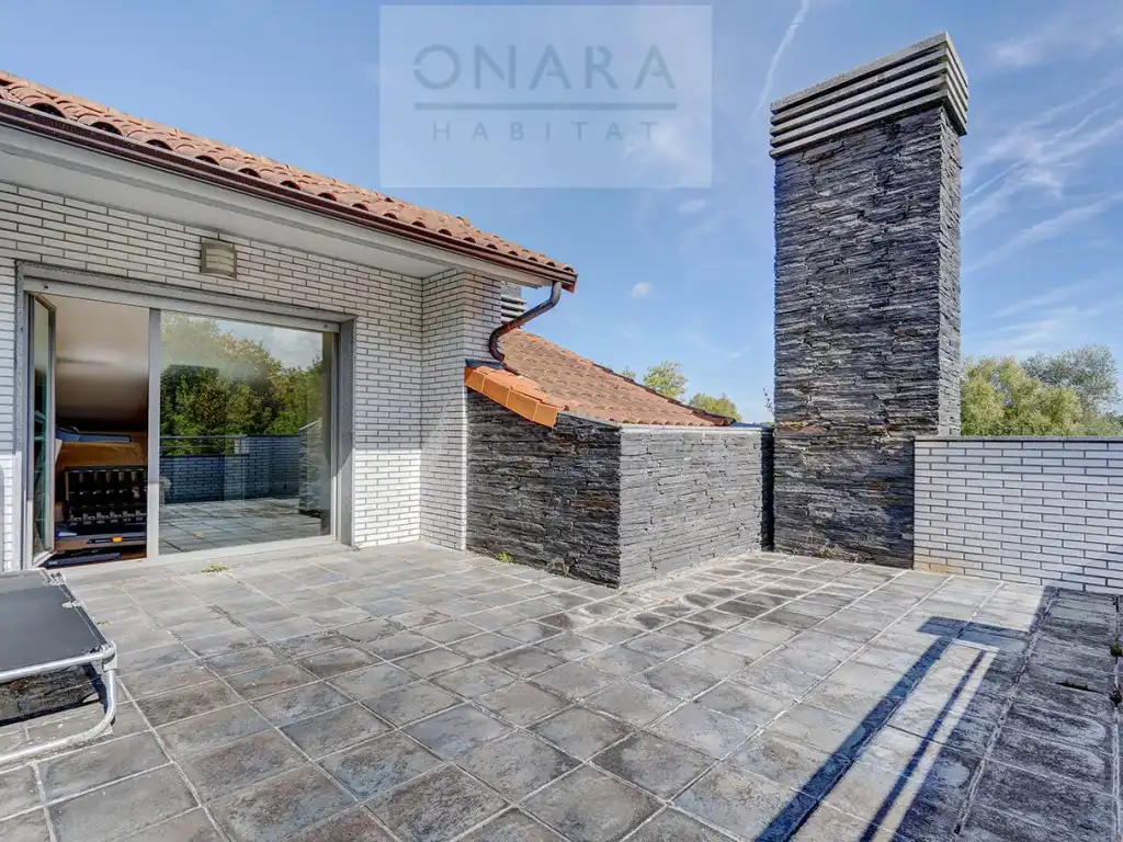 Terraza de Casa adosada en venta en Hondarribia con Jardín privado y Piscina comunitaria
