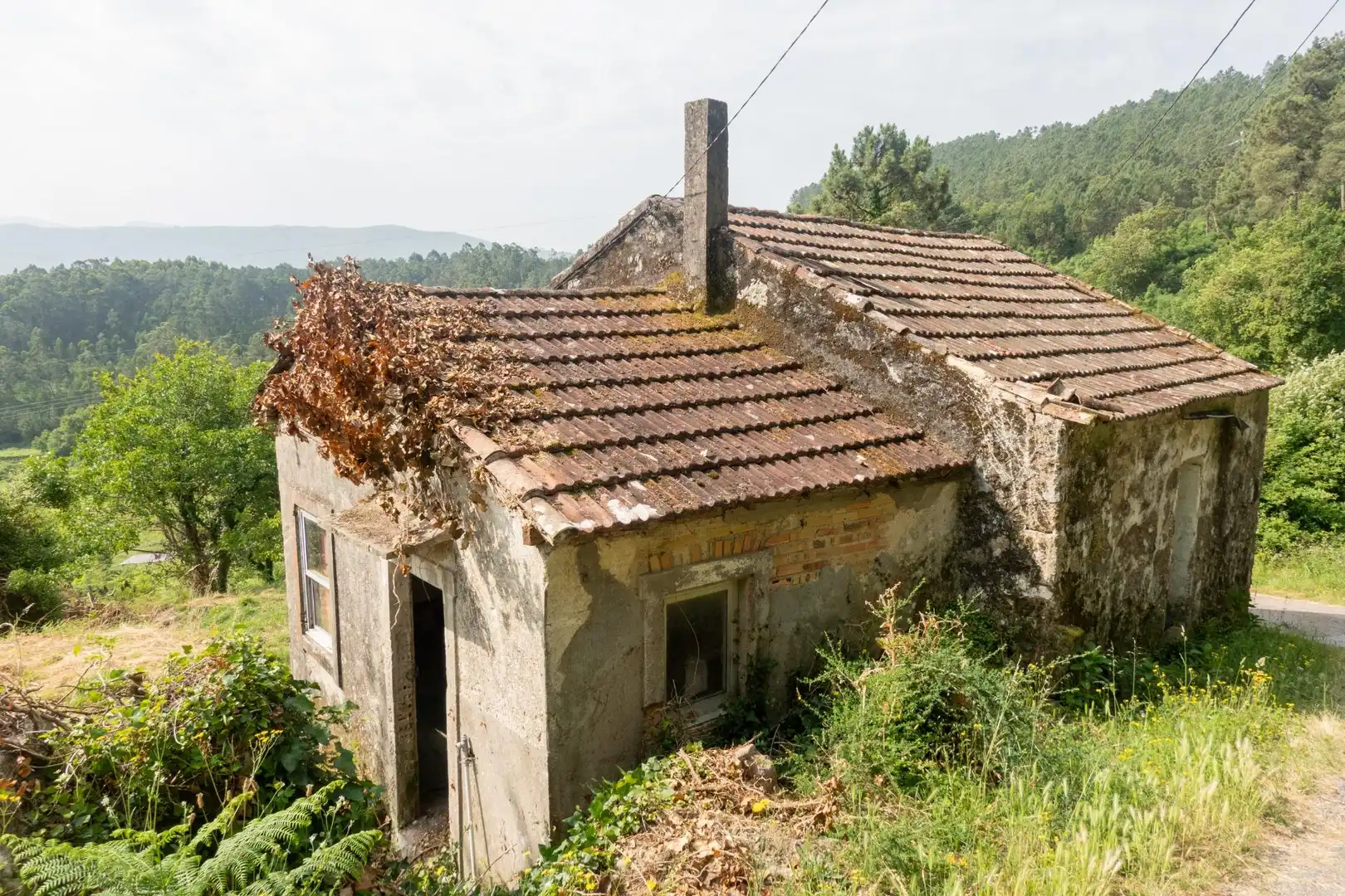 Vista exterior de Finca rústica en venda en Arbo amb Jardí privat