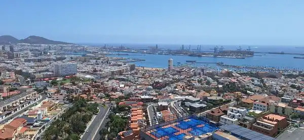 Vista exterior de Pis de lloguer en Las Palmas de Gran Canaria amb Moblat, Rentadora i Balcó