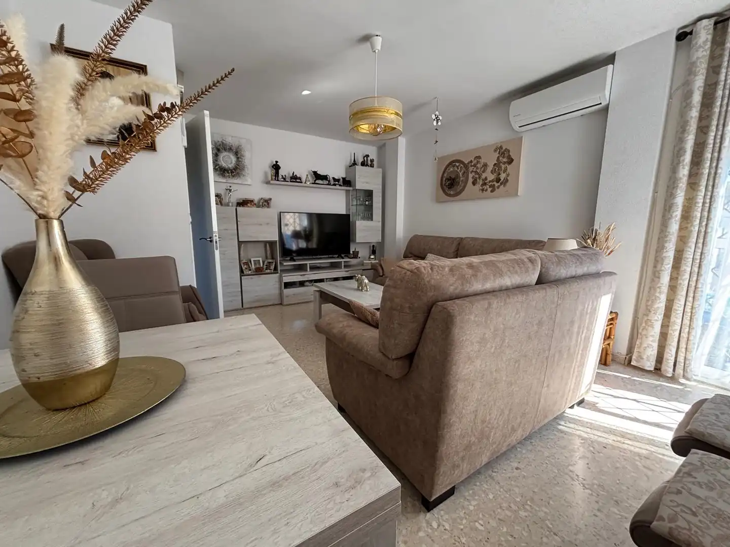 Sala de estar de Piso en venta en Sanlúcar de Barrameda con Aire acondicionado, Jardín privado y Amueblado