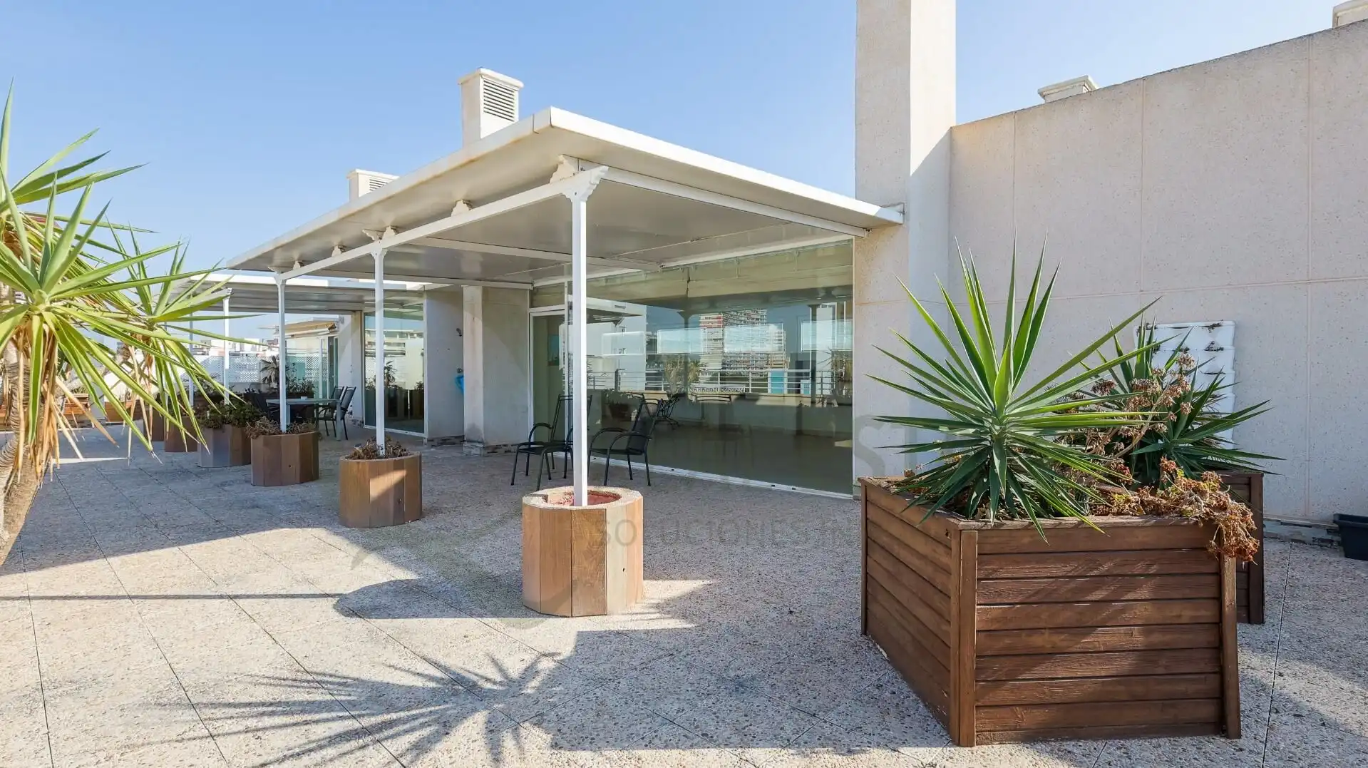 Terrasse von Dachboden zur Miete in Alicante / Alacant mit Klimaanlage, Privatgarten und Terrasse