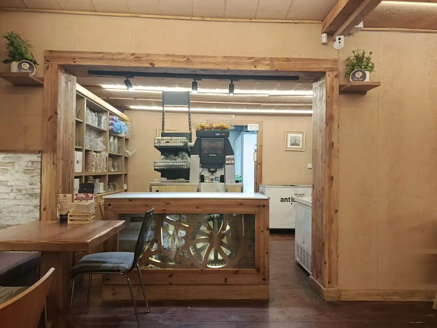 Business premises for transfer in Eixample, imagen 12
