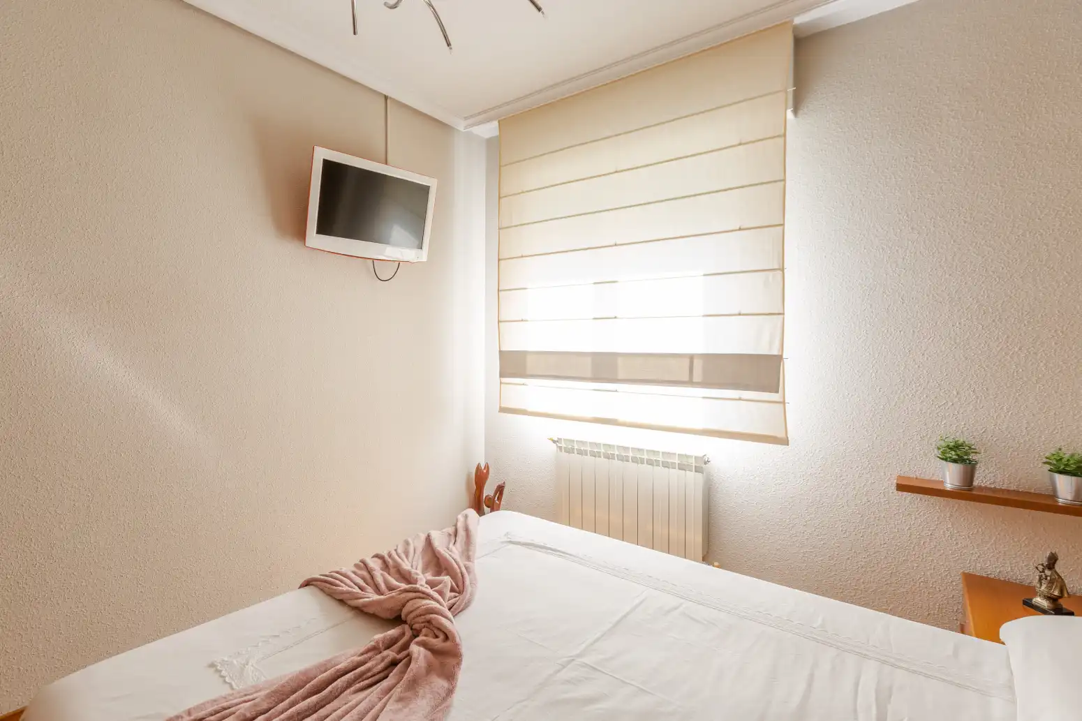 Bedroom of Flat for sale in  Pamplona / Iruña  with Heating, Parquet flooring and Terrace
