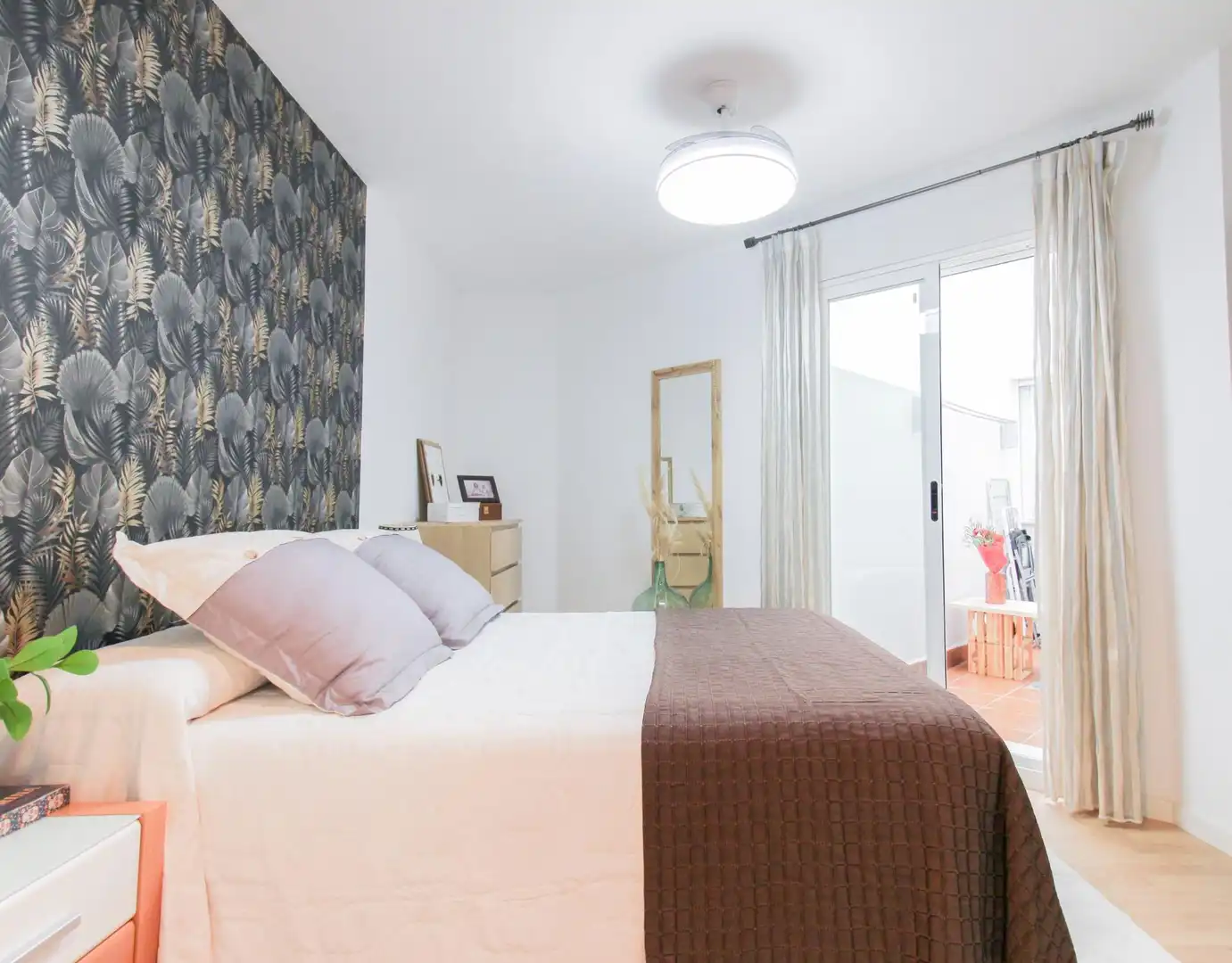 Schlafzimmer von Wohnung zum Verkauf in Benaguasil mit Klimaanlage und Alarm