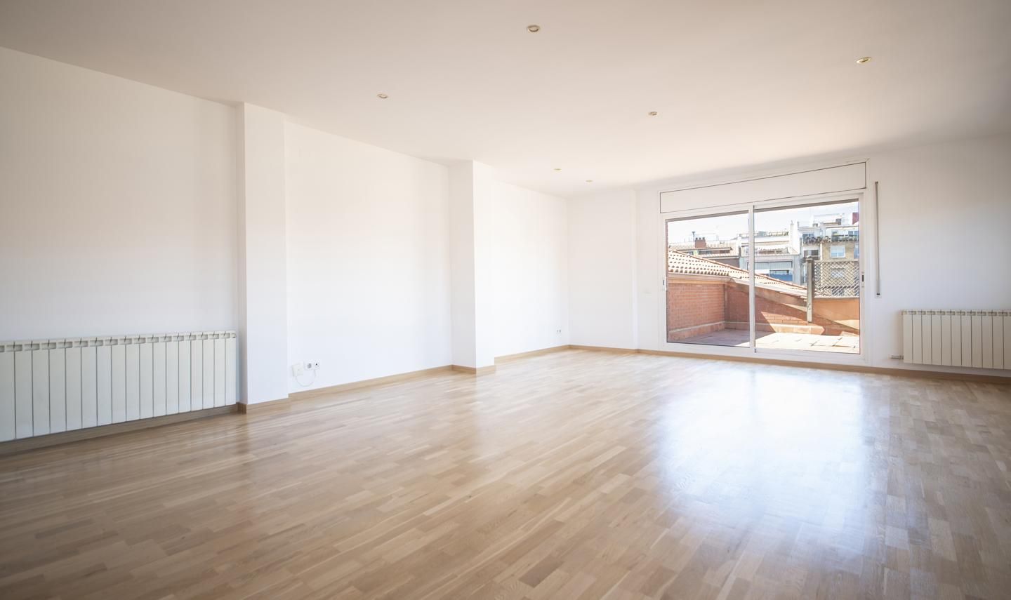 Sala de estar de Piso de alquiler en Castelldefels con Aire acondicionado, Calefacción y Parquet
