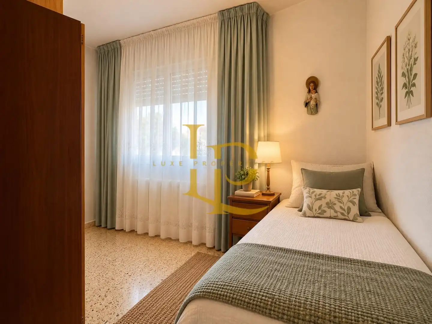 Habitación de Piso en venta en L'Hospitalet de Llobregat con Calefacción, Amueblado y Horno