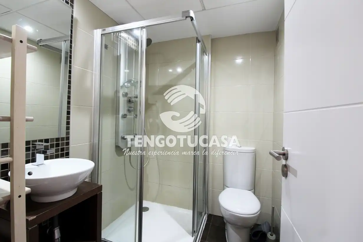 Baño de Piso en venta en Madrid con Aire acondicionado, Calefacción y Trastero