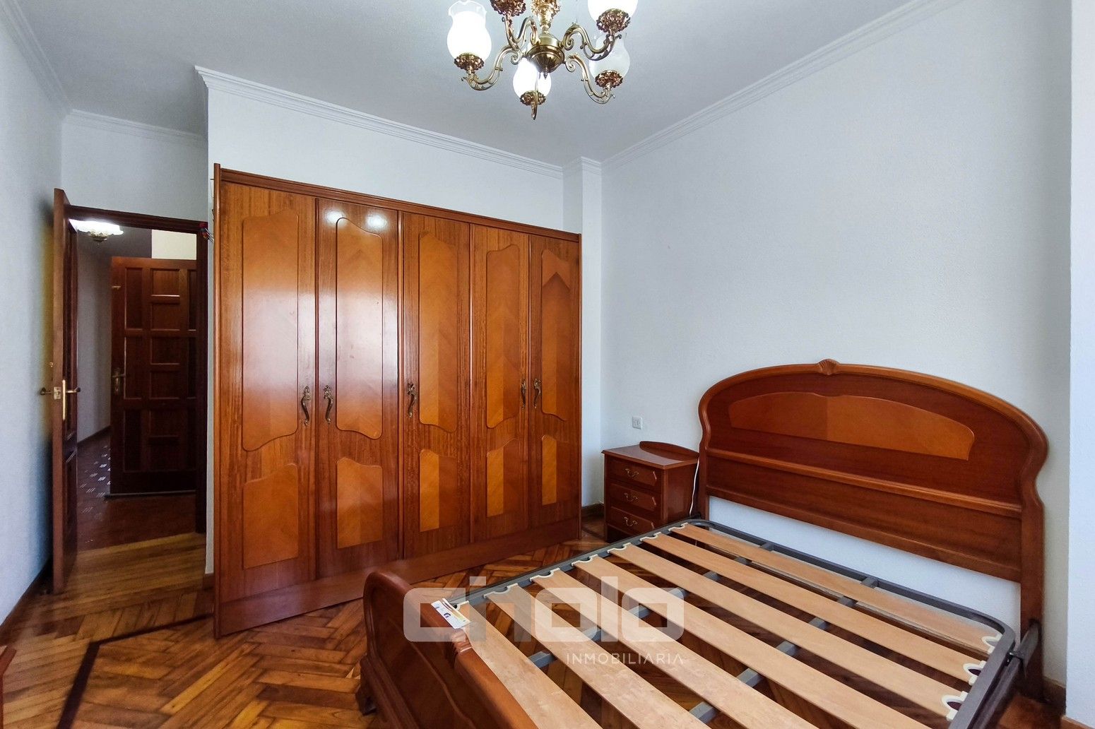 Habitación de Piso en venta en Lugo Capital con Calefacción, Parquet y Amueblado