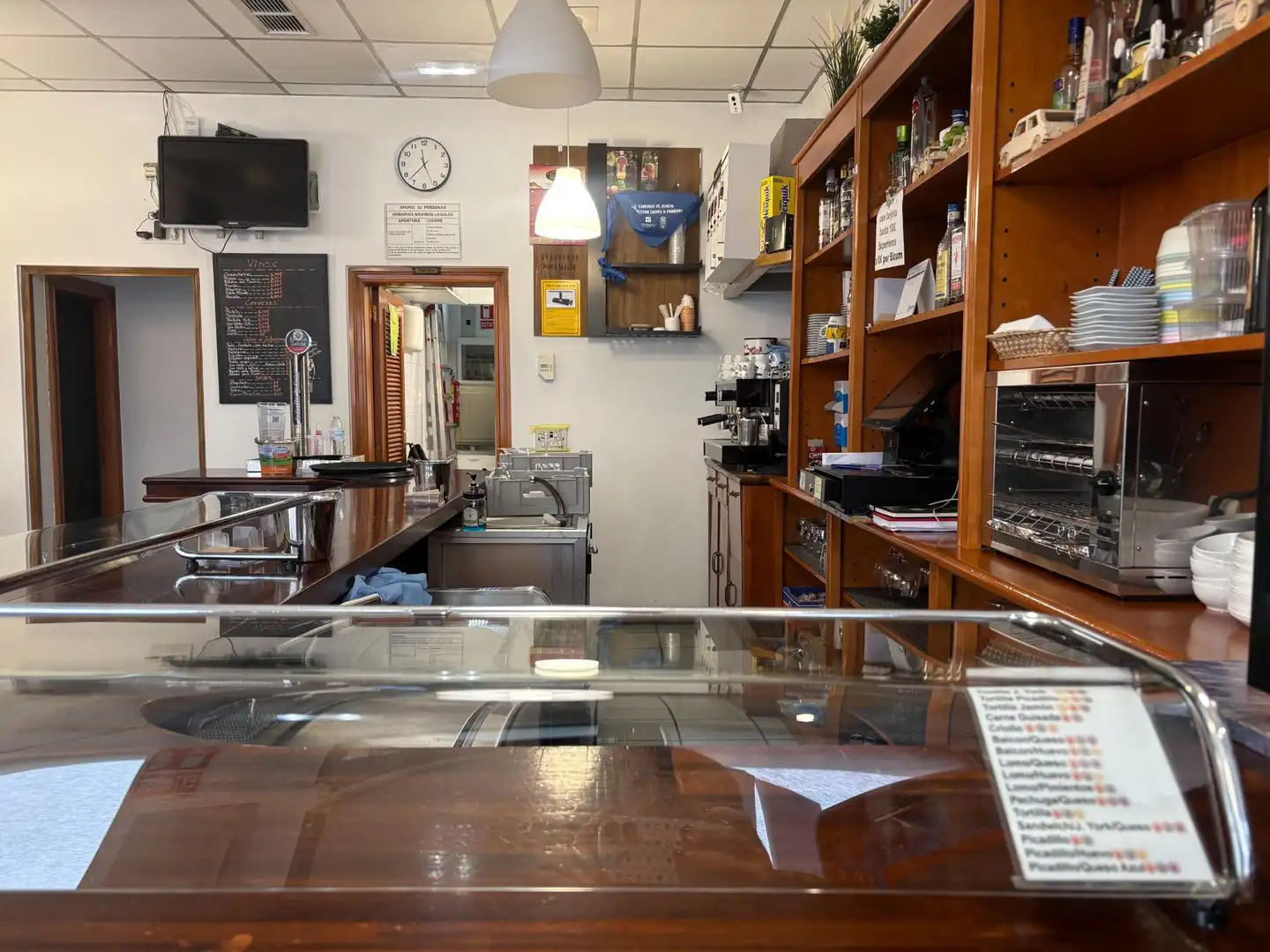 Local de lloguer a Calle de Palmira Villa González, 9, Milán - Pumarín
