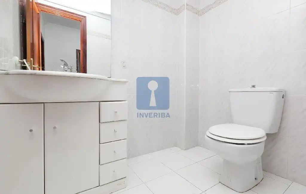 Bathroom of Detached homes for sale in Sant Vicenç Dels Horts  with Terrace, Storage room and Alarm
