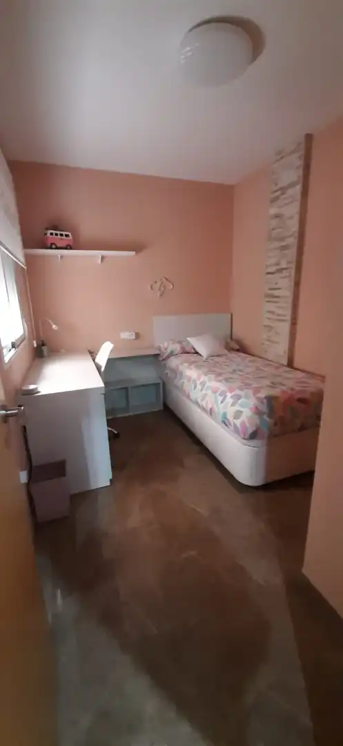 Habitación de Piso en venta en Oliva con Balcón