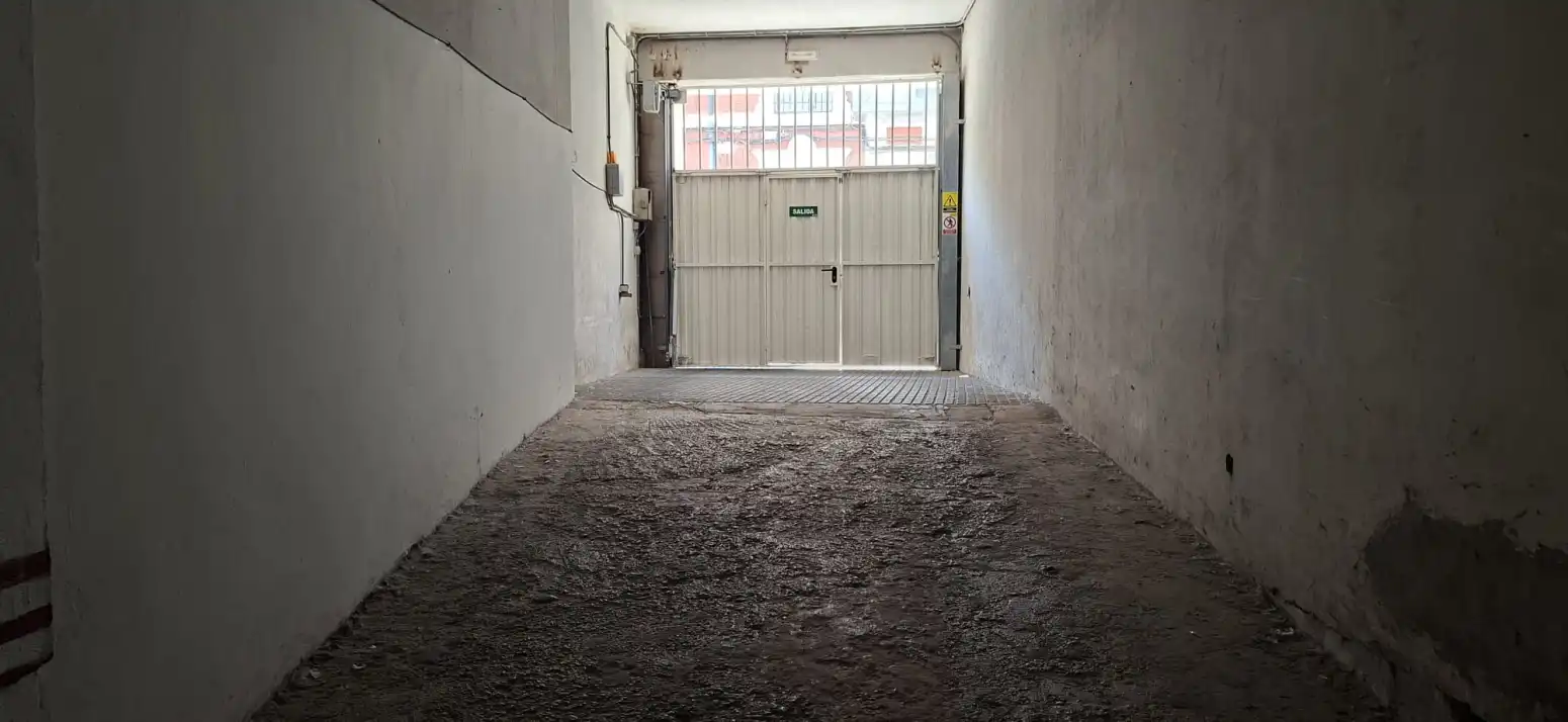 Parkplatz von Wohnung zum Verkauf in Torrelavega  mit Heizung, Parkett und Abstellraum
