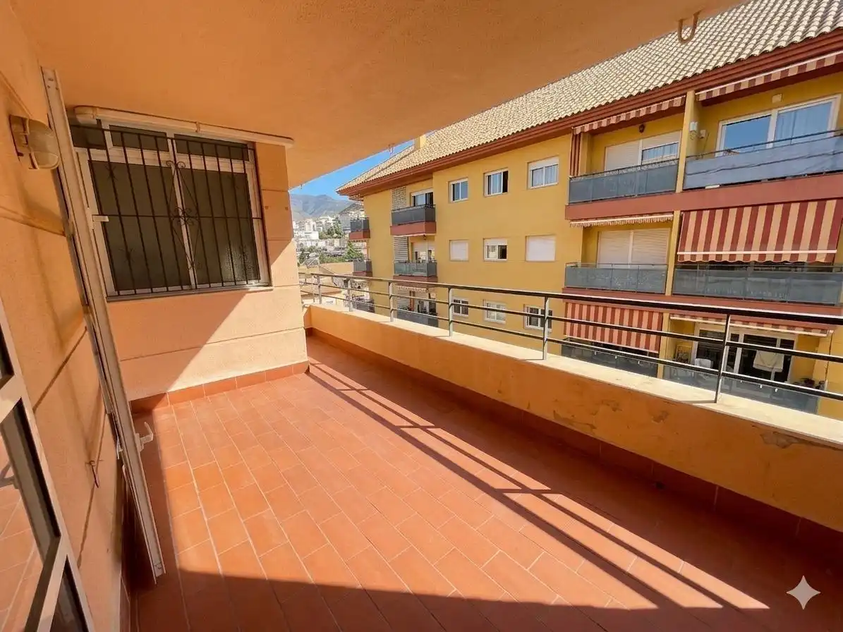 Vista exterior de Apartament en venda en Benalmádena amb Terrassa