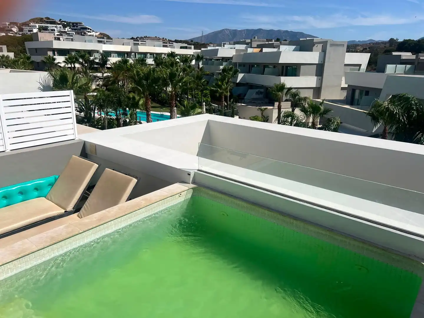 Swimming pool of Apartments for sale in Mijas  with Air Conditioner, Heating and Terrace