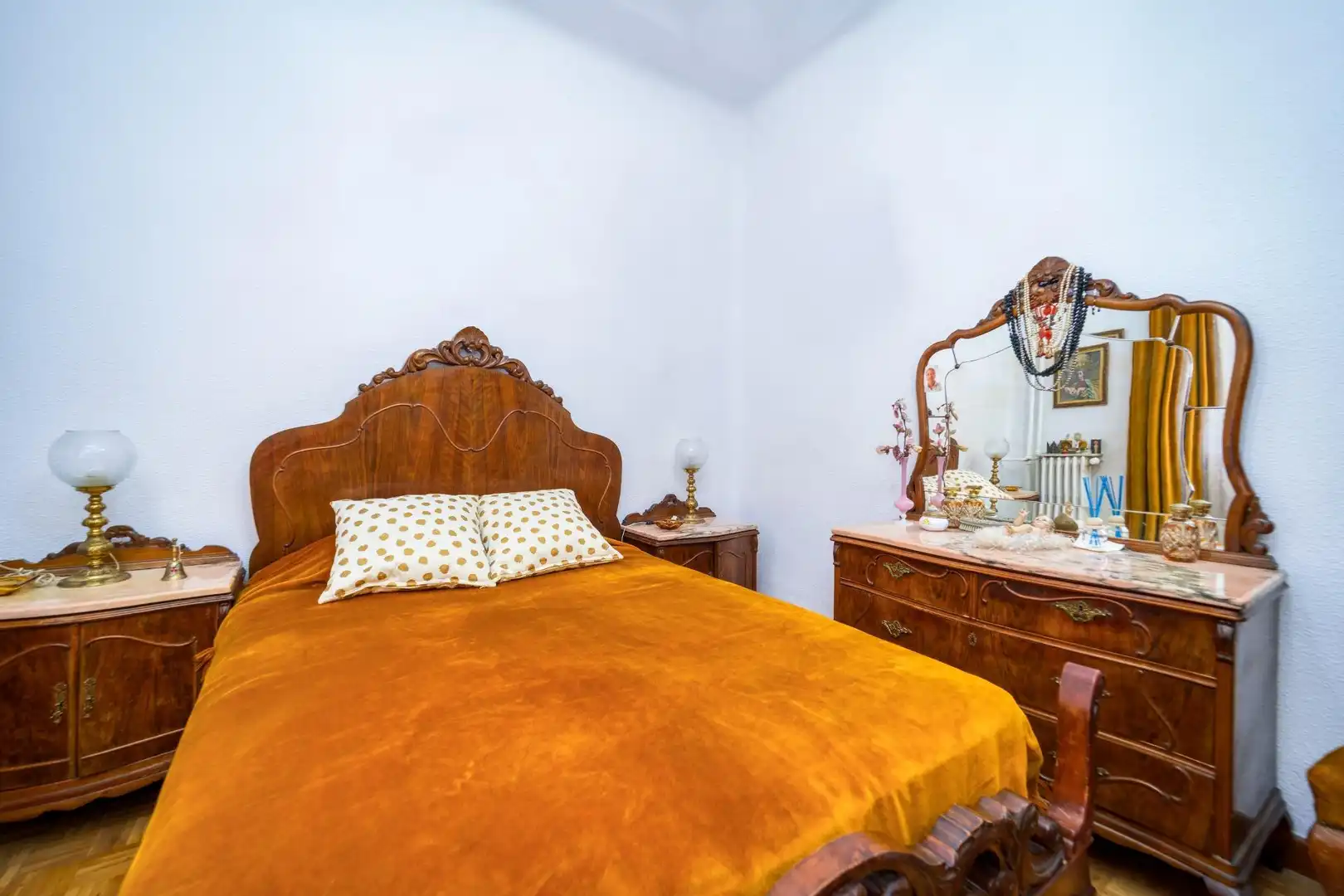 Habitación de Piso en venta en Madrid con Calefacción y Parquet