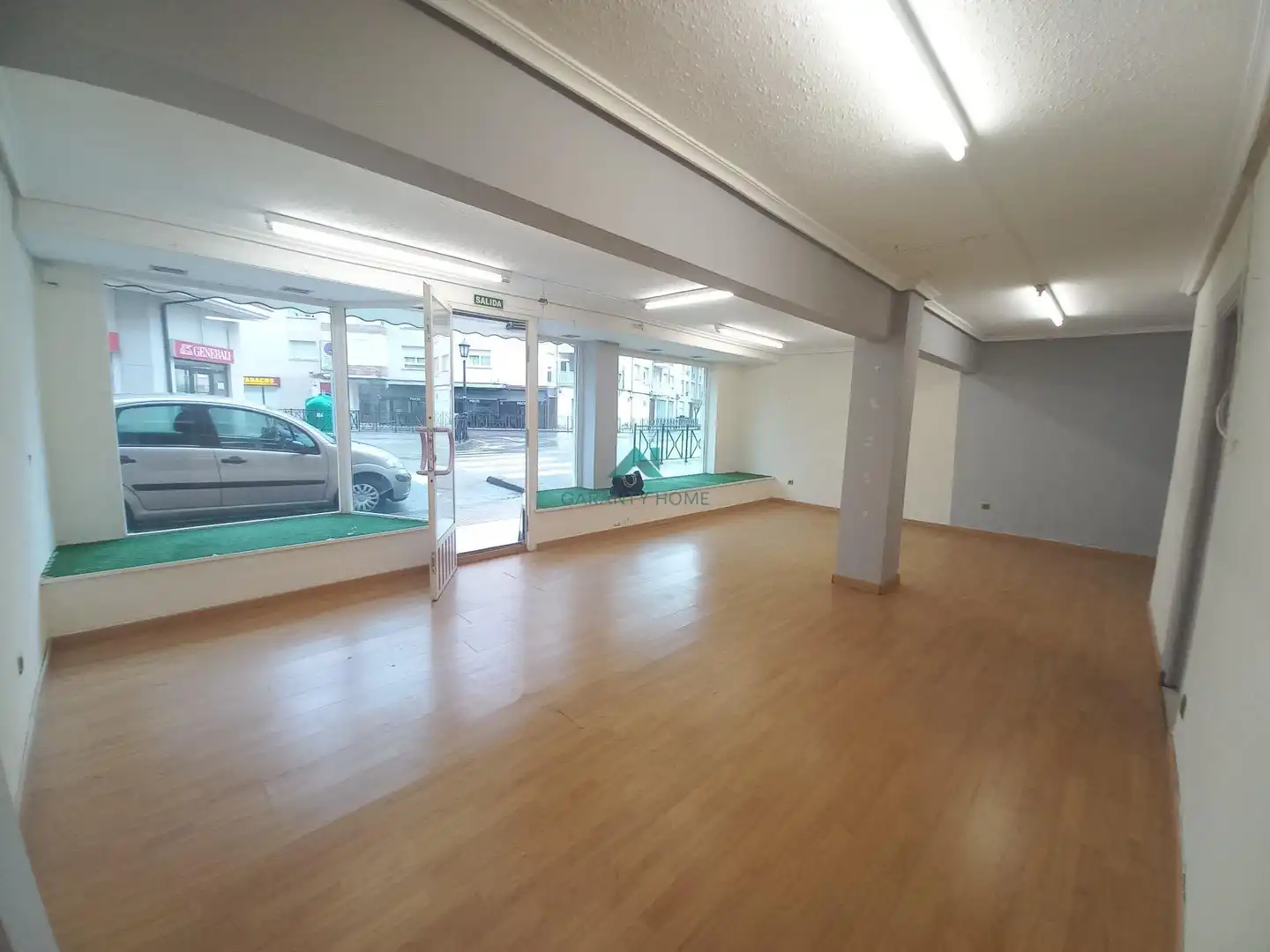 Local comercial de lloguer a Calle Santander, imagen 5