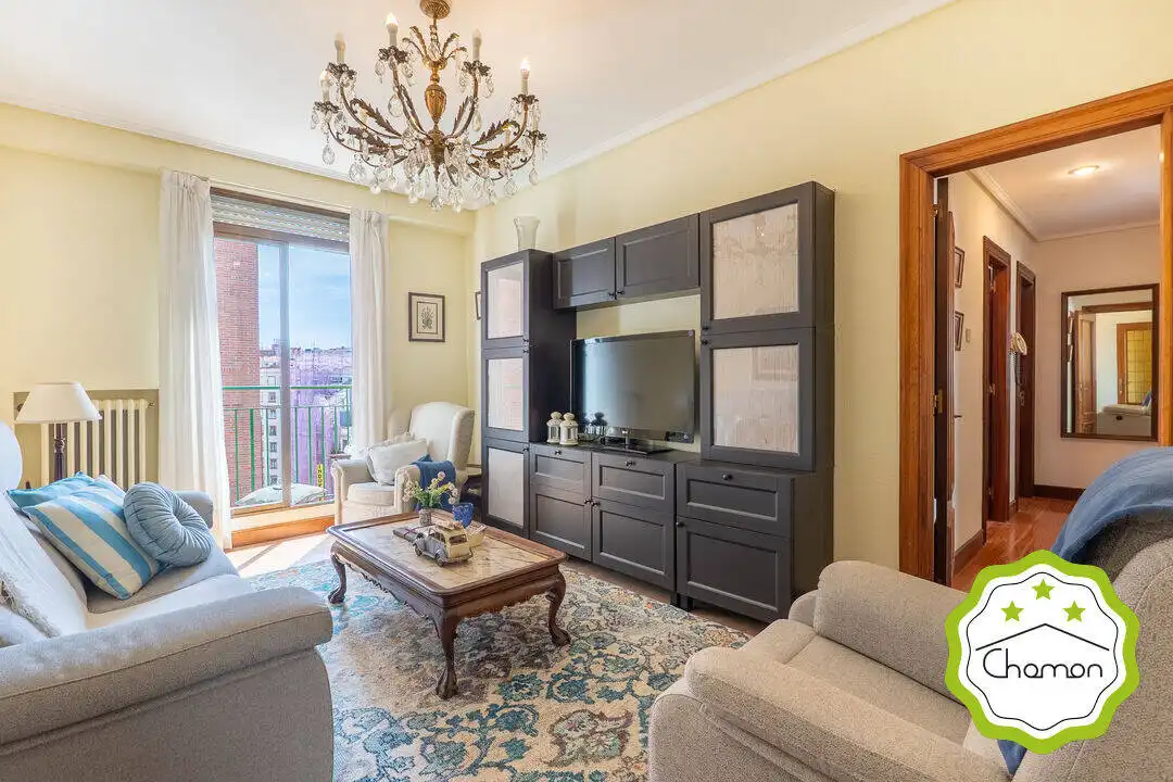 Living room of Flat for sale in Bilbao   with Heating and Balcony