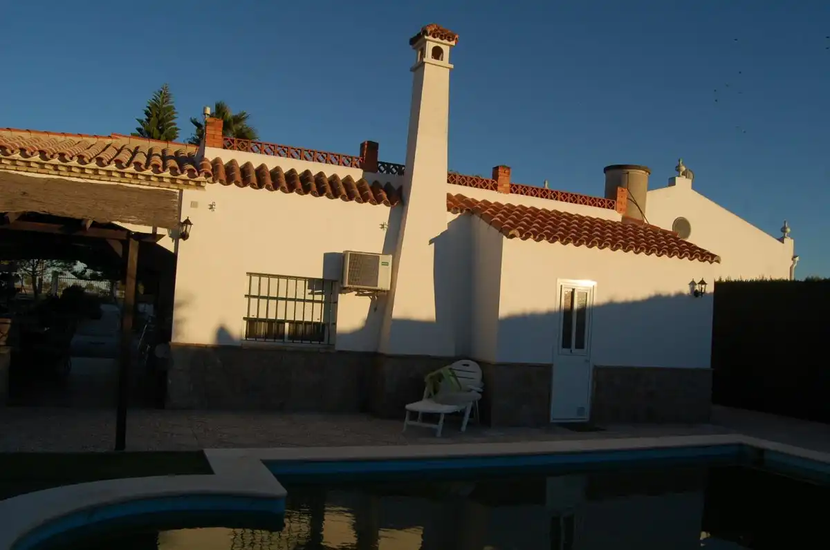 Piscina de Finca rústica en venta en El Puerto de Santa María con Aire acondicionado, Trastero y Piscina