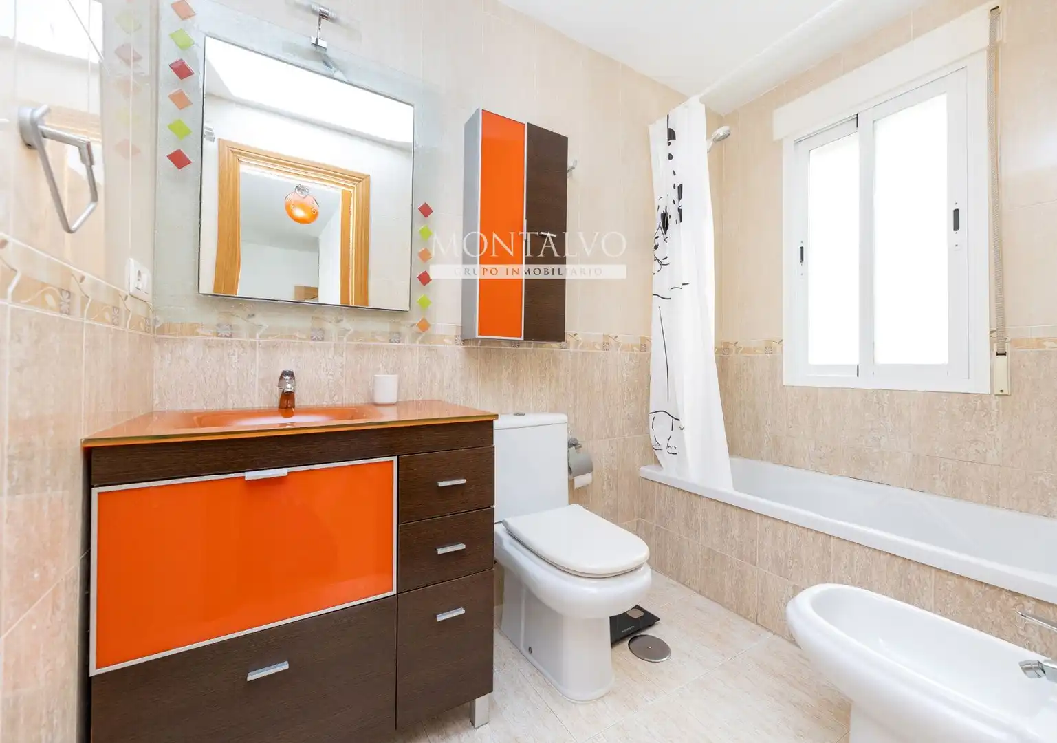 Bathroom of Flat for rent in Atarfe  with Air Conditioner, Terrace and Swimming Pool