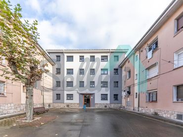 Flat with balcony for sale in Calle Río Sella