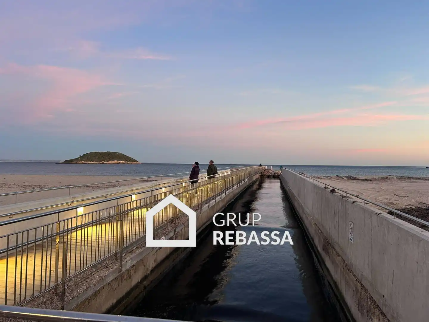 Vista exterior de Apartamento en venta en Calvià con Terraza, Trastero y Balcón