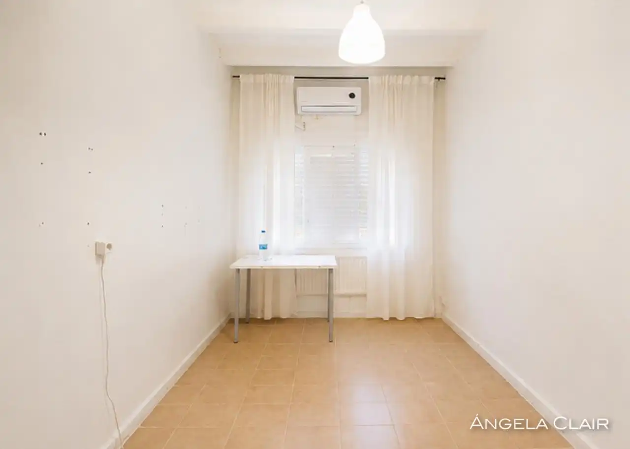 Habitación de Piso en venta en Barcelona con Calefacción