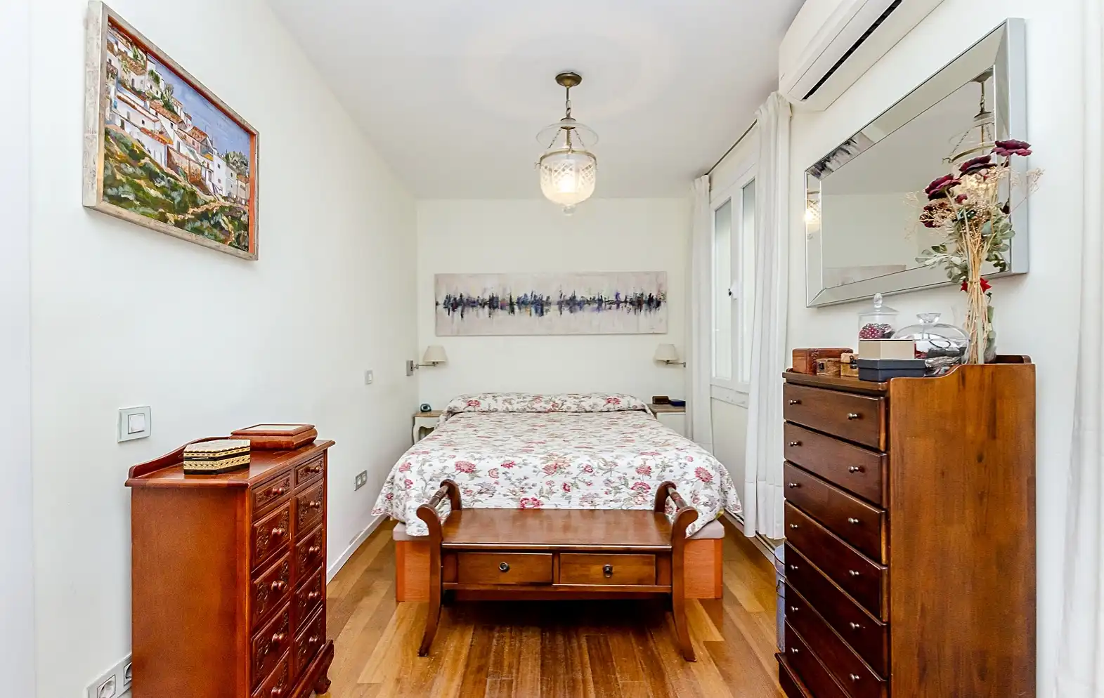 Schlafzimmer von Wohnung zum Verkauf in Barcelona mit Klimaanlage, Heizung und Parkett