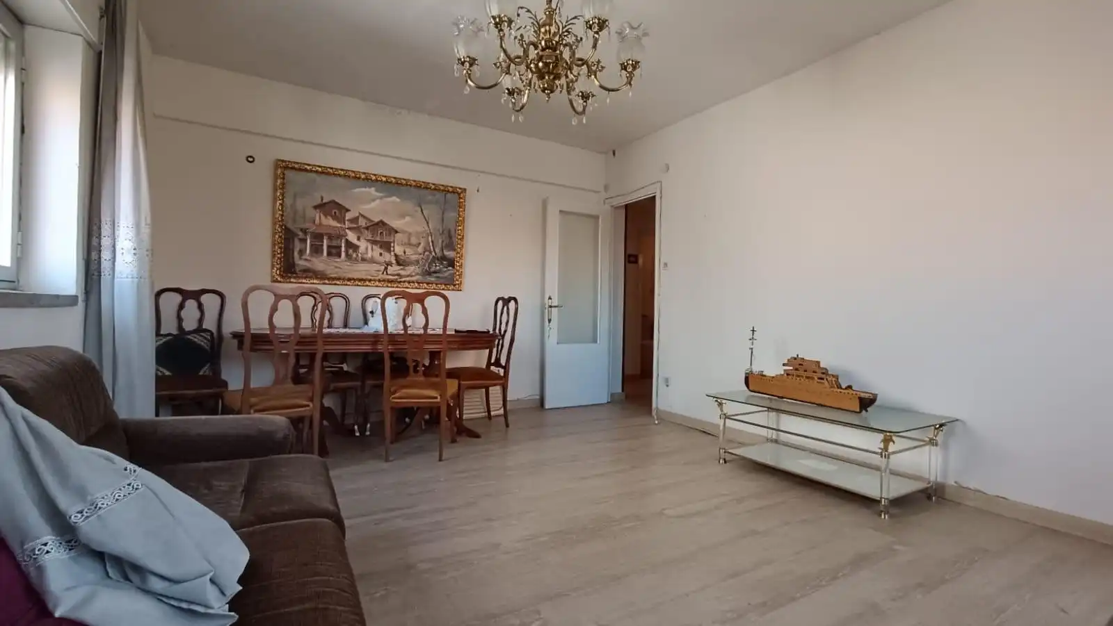 Sala d'estar de Pis en venda en Zamora Capital  amb Calefacció, Moblat i Balcó