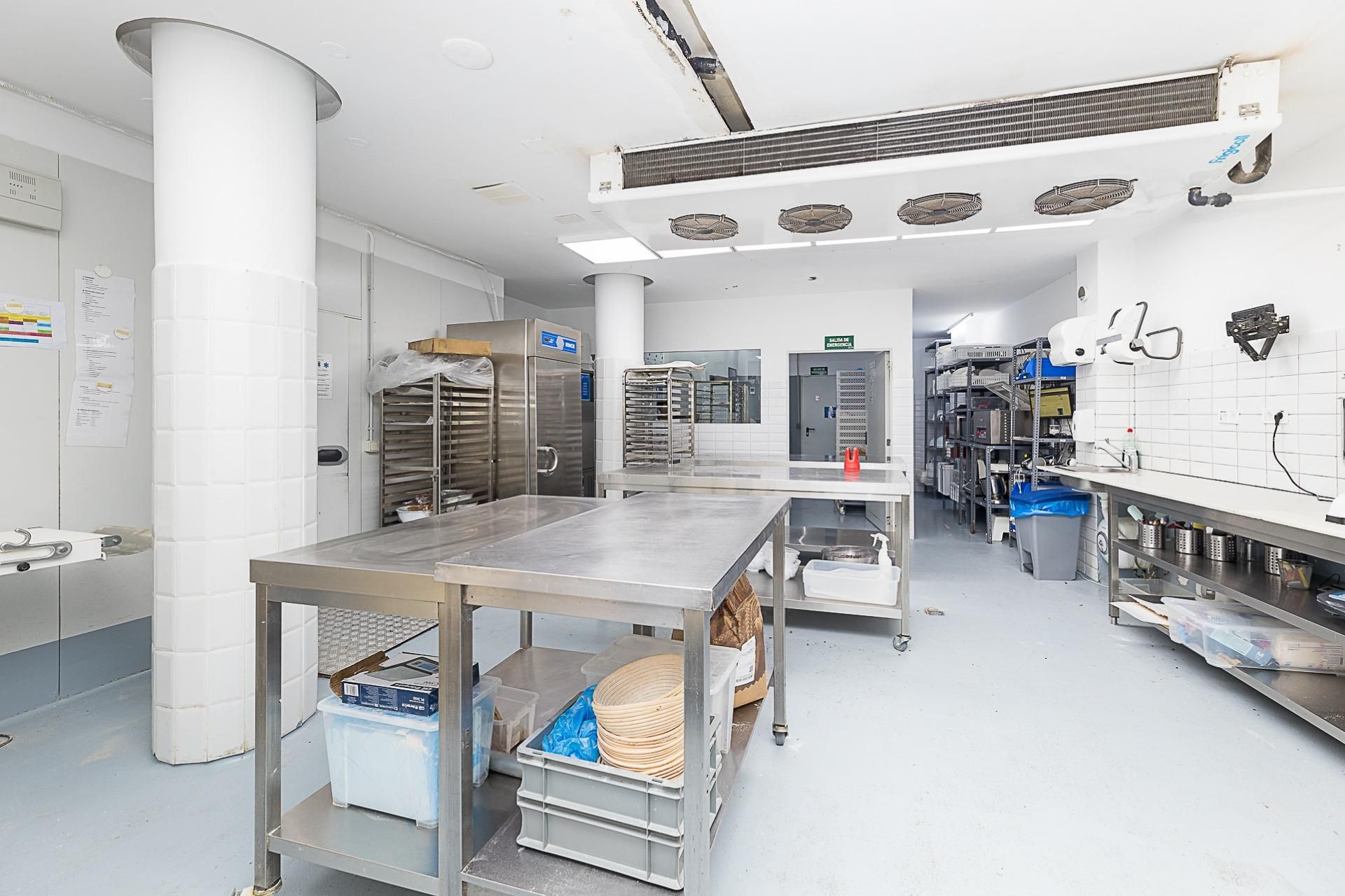 Cuina de Local en venda en  Palma de Mallorca amb Aire condicionat