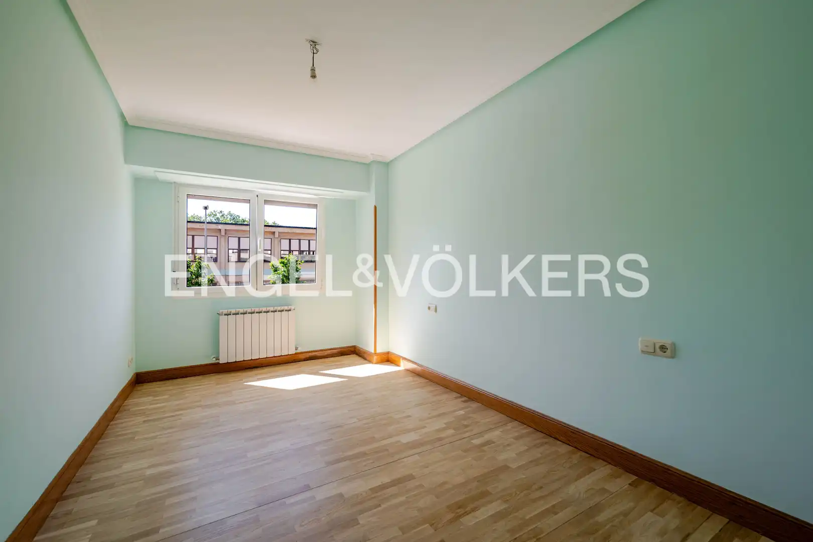 Habitación de Piso en venta en Hernani con Calefacción y Balcón