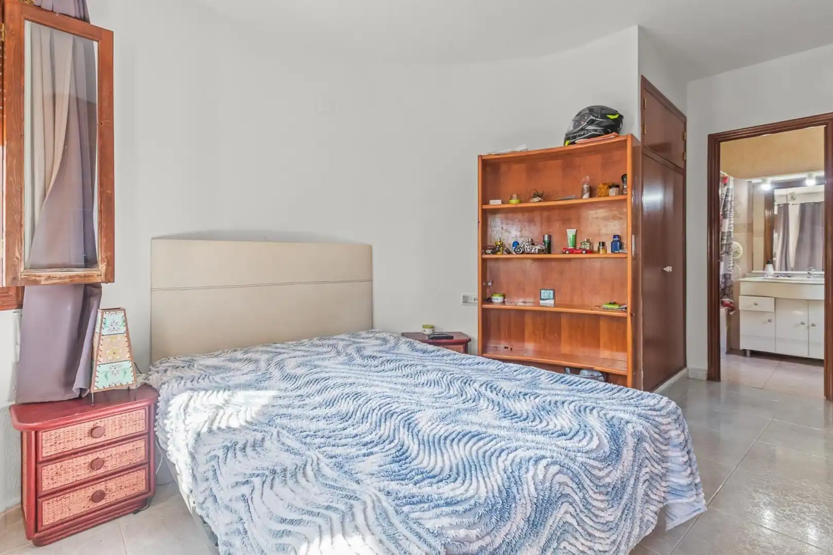 Dormitori de Casa o xalet en venda en Orihuela amb Aire condicionat, Jardí privat i Terrassa