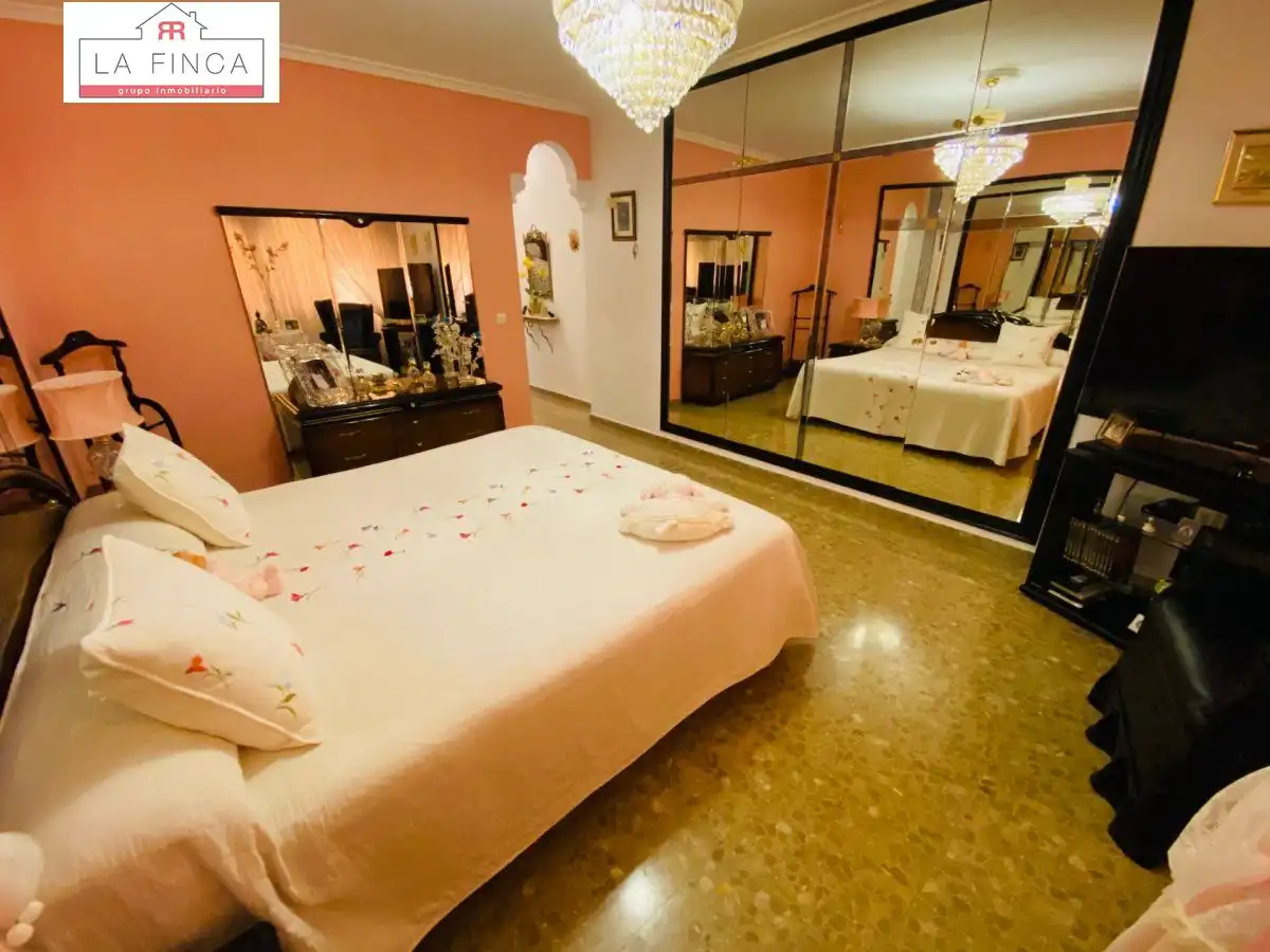 Bedroom of Houses for sale in Málaga  with Private garden, Terrace and Storage room