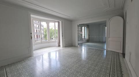 Photo 3 of Office to rent in Rambla Catalunya, El Camp de l'Arpa del Clot, Barcelona