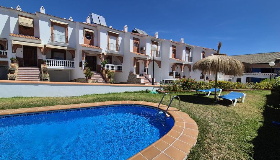 Foto 1 de Casa adosada en venda a Almuñecar Centro, Granada