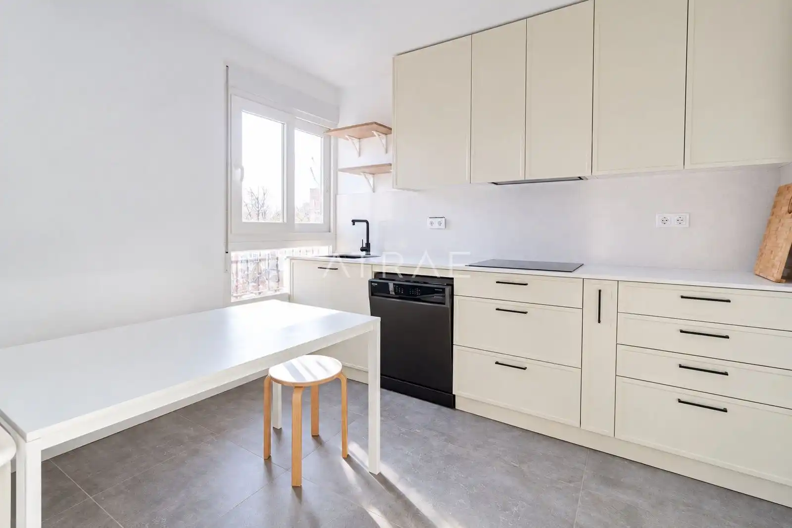Kitchen of Duplexes for rent in Chamartín
