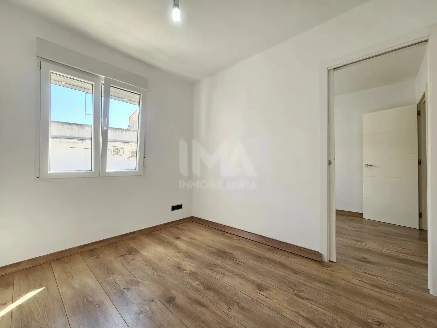 Dormitori de Pis de lloguer en L'Eliana amb Aire condicionat, Parquet i Forn