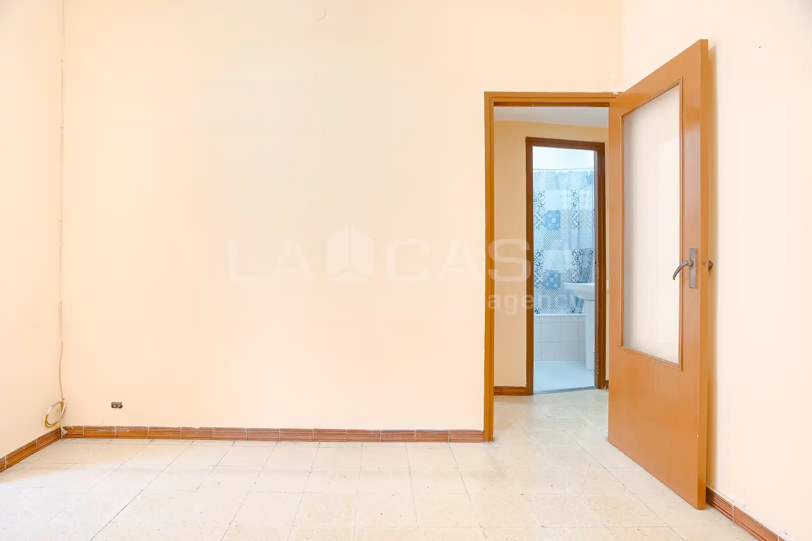 Wohnung zum Verkauf in Barcelona mit Balkon