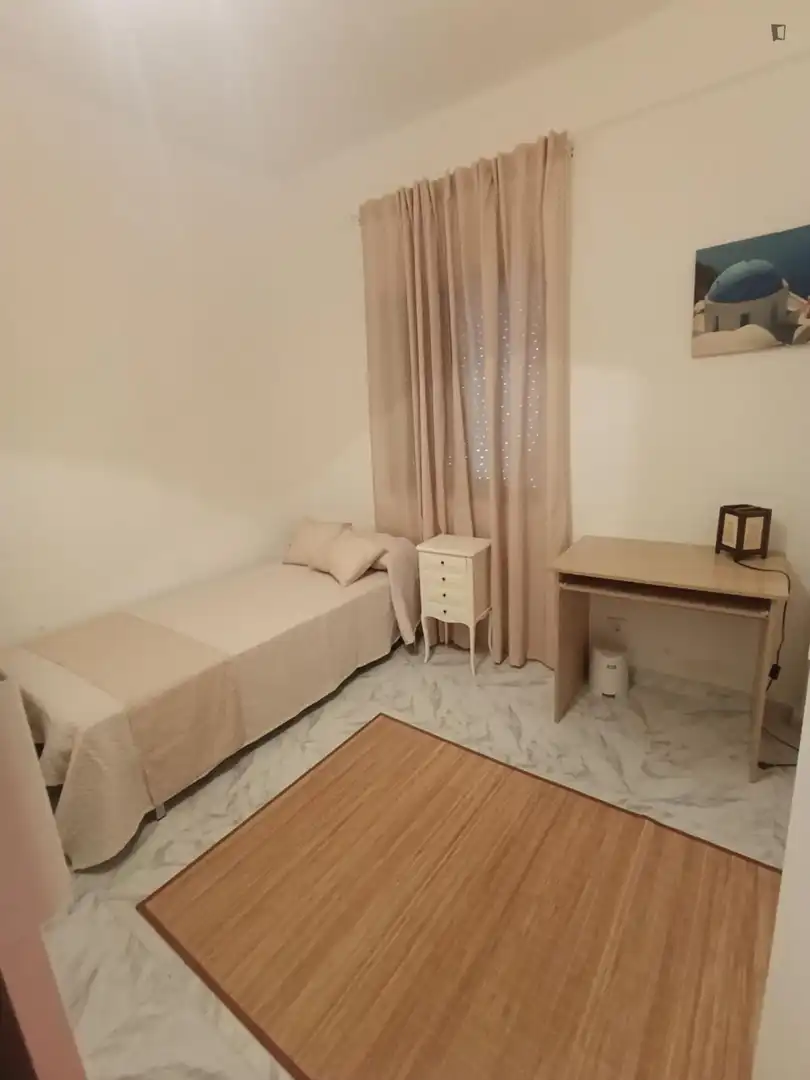 Bedroom of Apartments for share in Sevilla  with Furnished, Washing machine and Internet