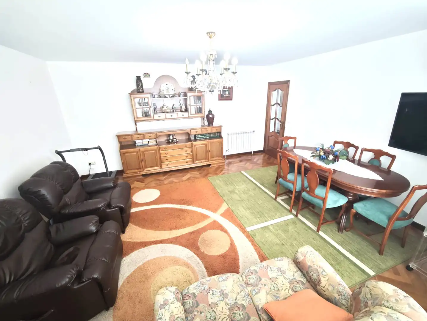 Sala d'estar de Casa adosada en venda en Culleredo amb Moblat, Forn i Rentadora