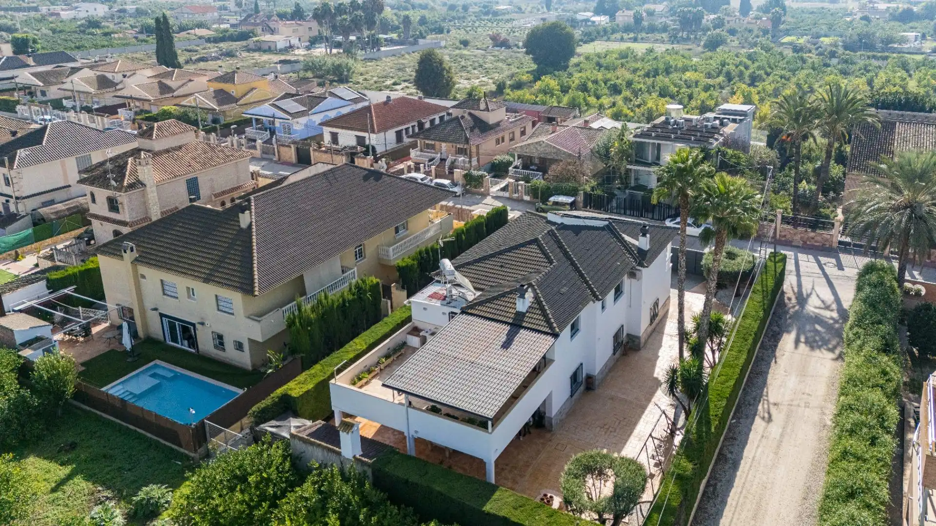 Vista exterior de Casa o xalet en venda en Murcia amb Aire condicionat, Jardí privat i Terrassa