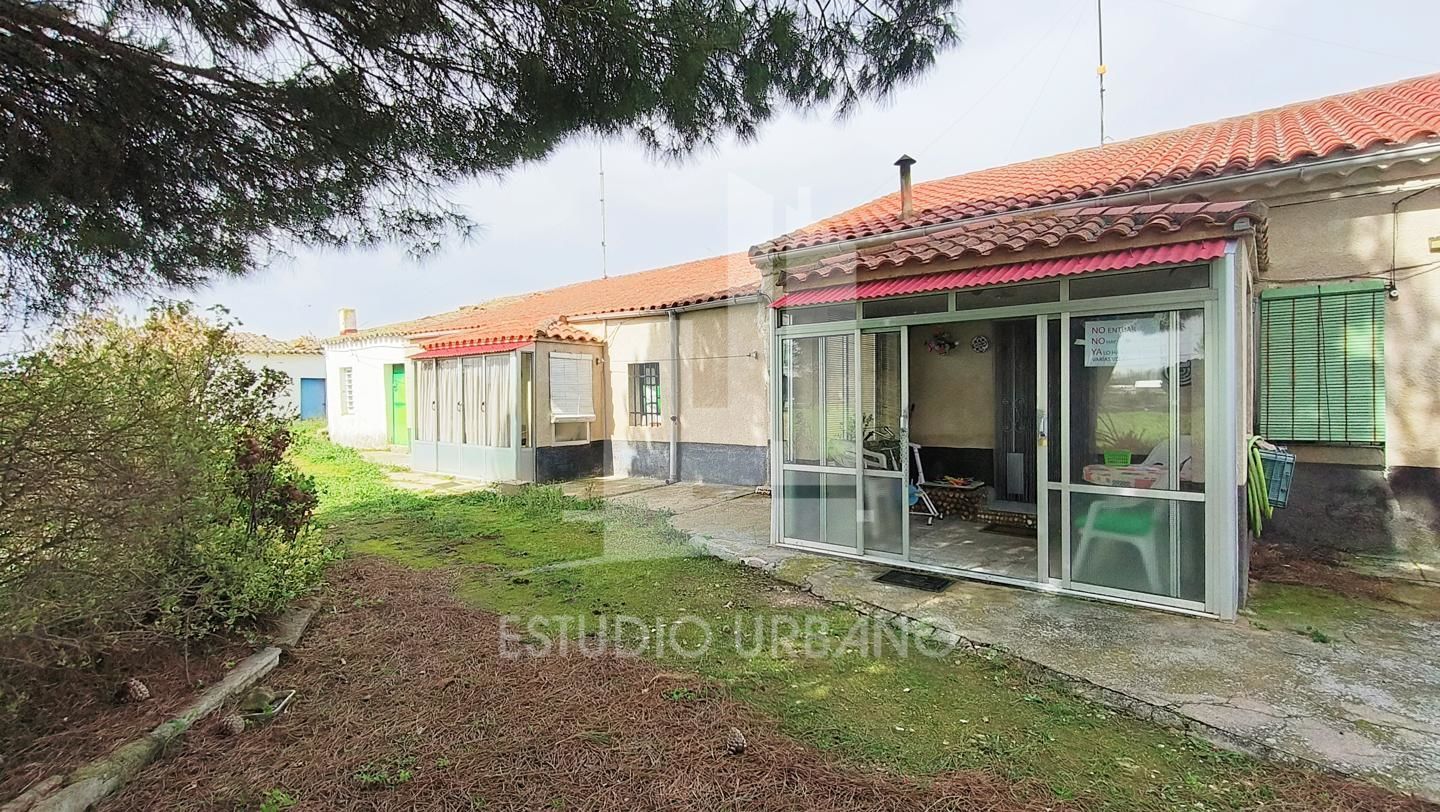 Vista exterior de Finca rústica en venda en Salamanca Capital amb Calefacció i Jardí privat