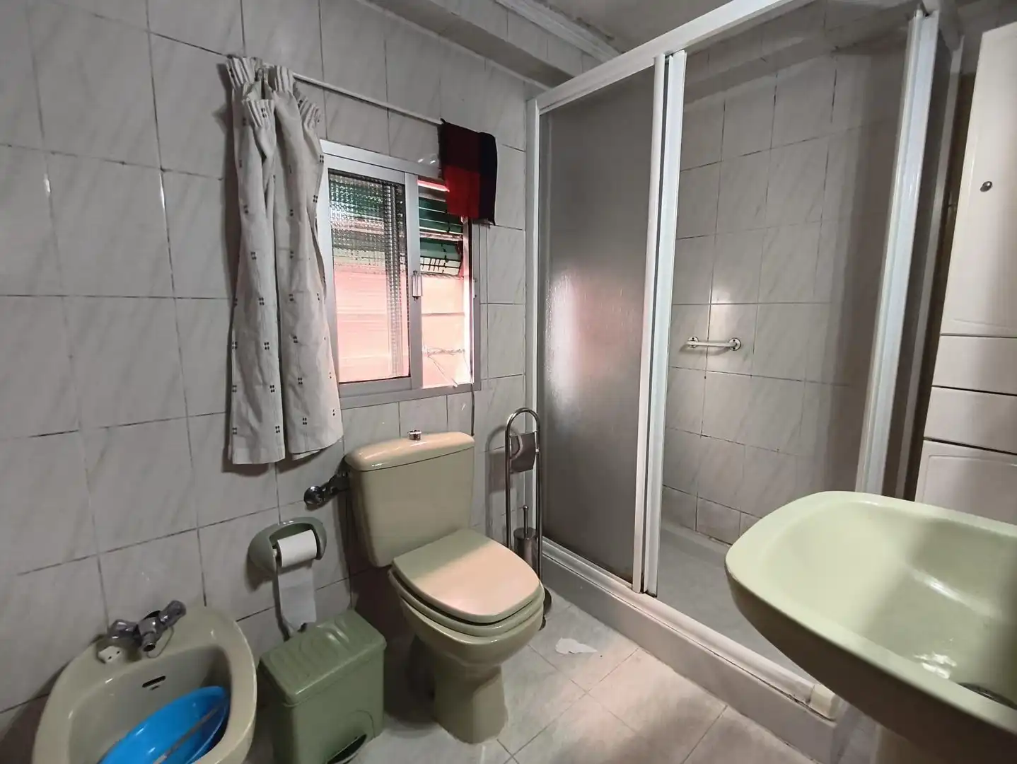Bathroom of Detached homes for sale in Algeciras  with Terrace and Furnished
