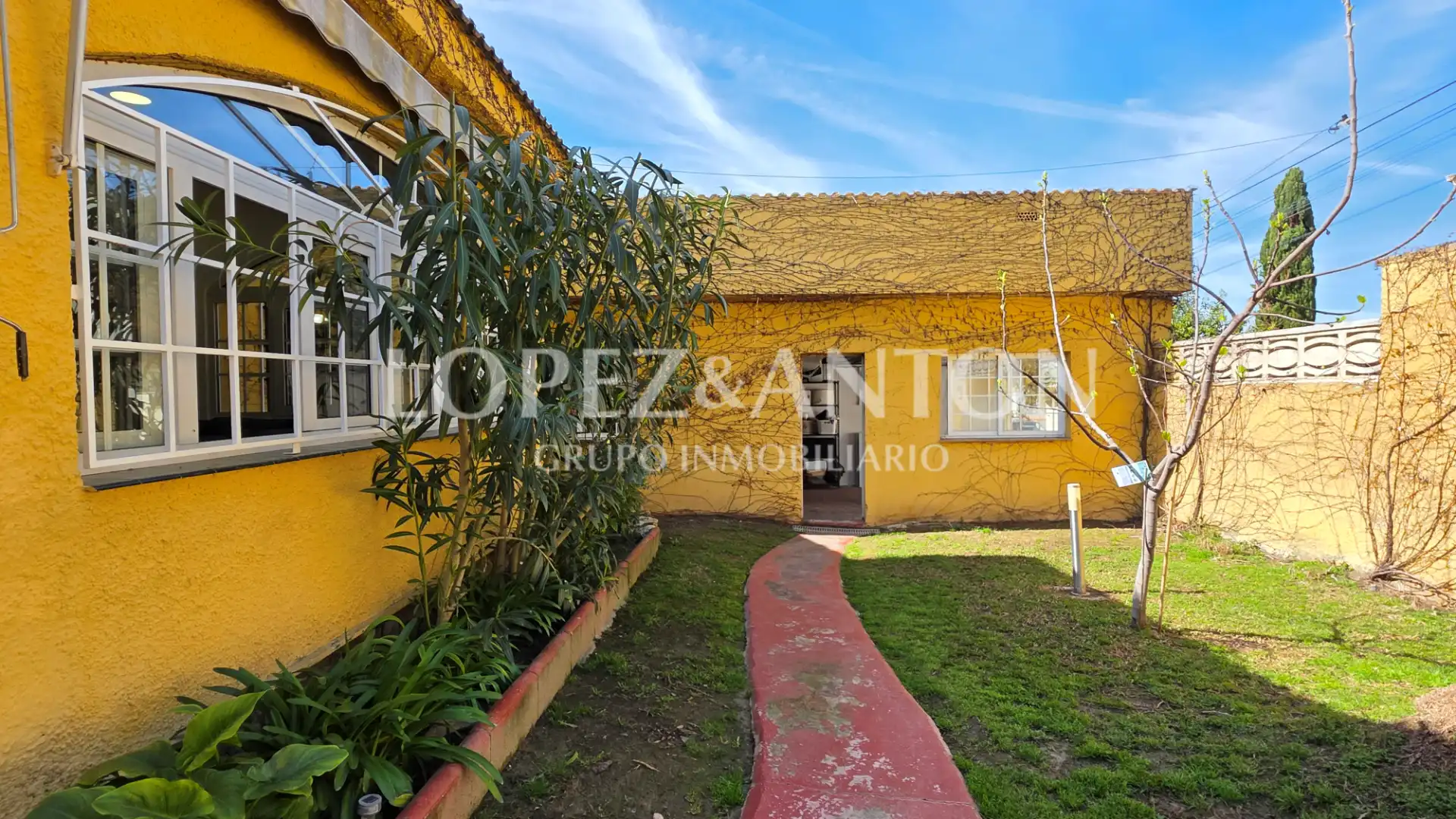Garden of Houses for sale in L'Eliana  with Air Conditioner, Heating and Private garden