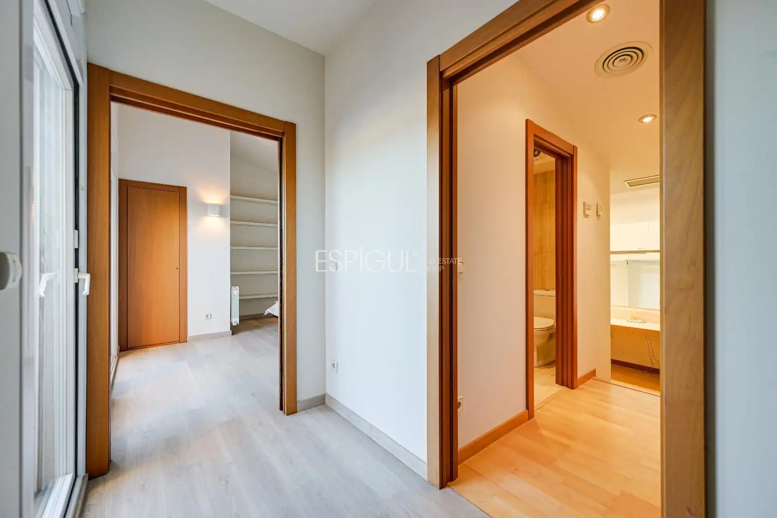 Attic for sale in Girona  with Air Conditioner, Heating and Terrace
