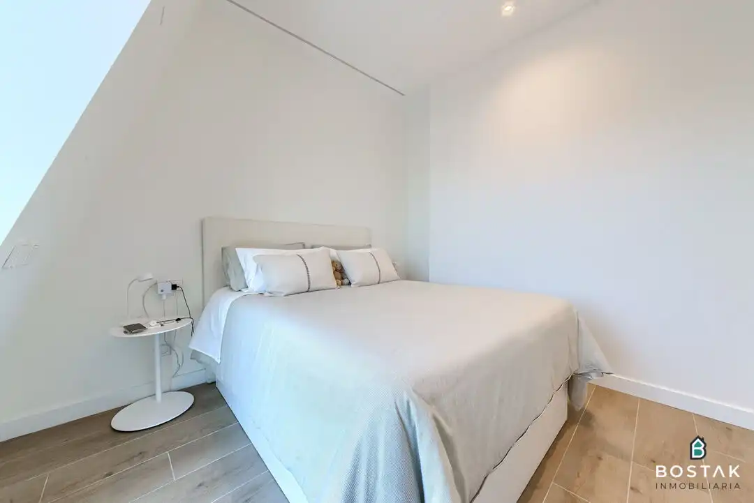 Habitación de Ático de alquiler en Bilbao  con Calefacción, Terraza y Balcón
