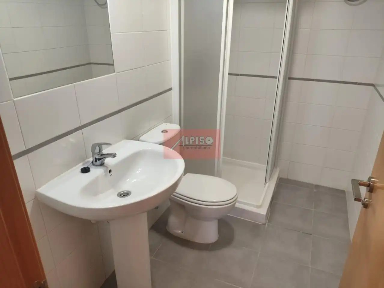 Badezimmer von Wohnung zum Verkauf in Ourense Capital  mit Heizung und Möbliert