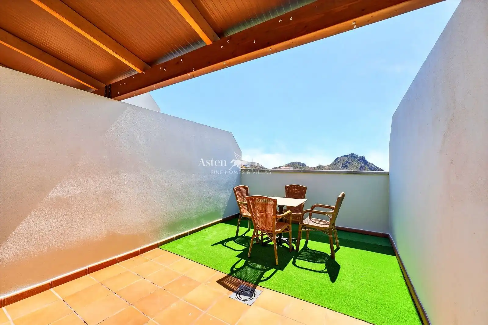 Terrace of Duplexes for sale in Arona  with Terrace and Storage room