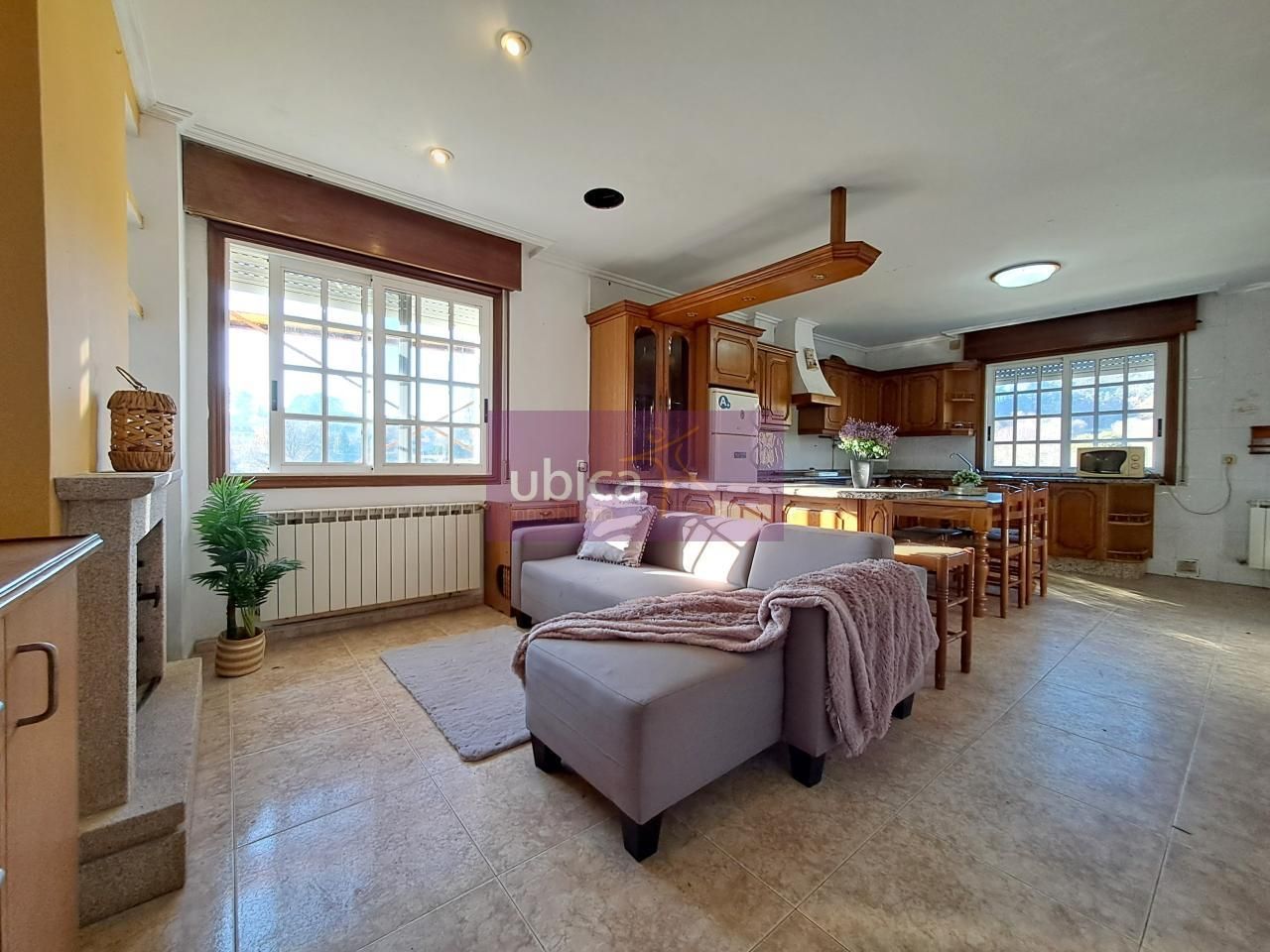 Sala de estar de Casa o chalet en venta en Pazos de Borbén con Calefacción, Jardín privado y Terraza